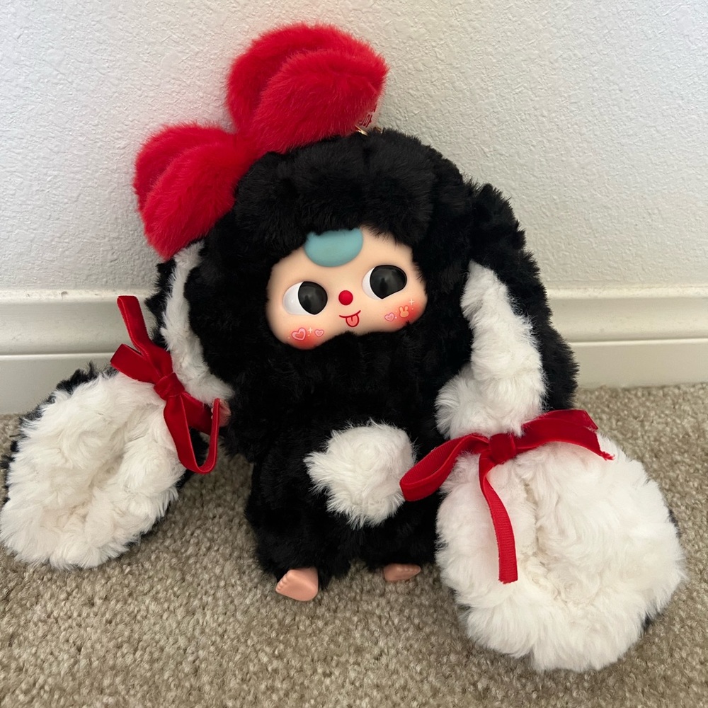 SECRET baby three keychain plush